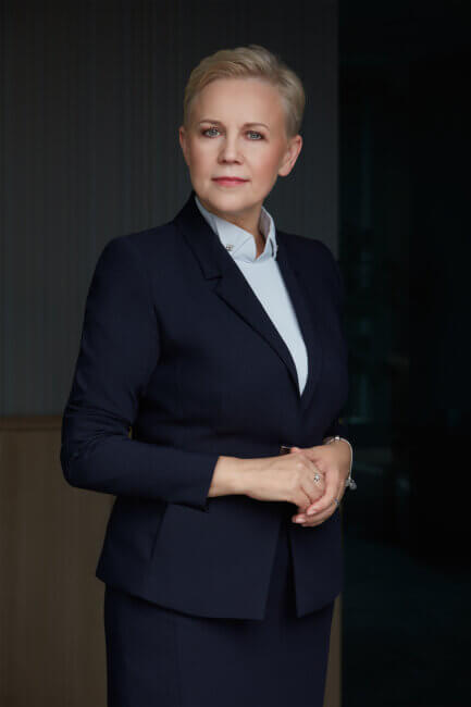 Beata Daszyńska-Muzyczka business photography President of management board BGK photographer Krzysztof Zaleski